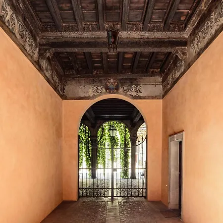 Rinascimento Centro Storico * Модена